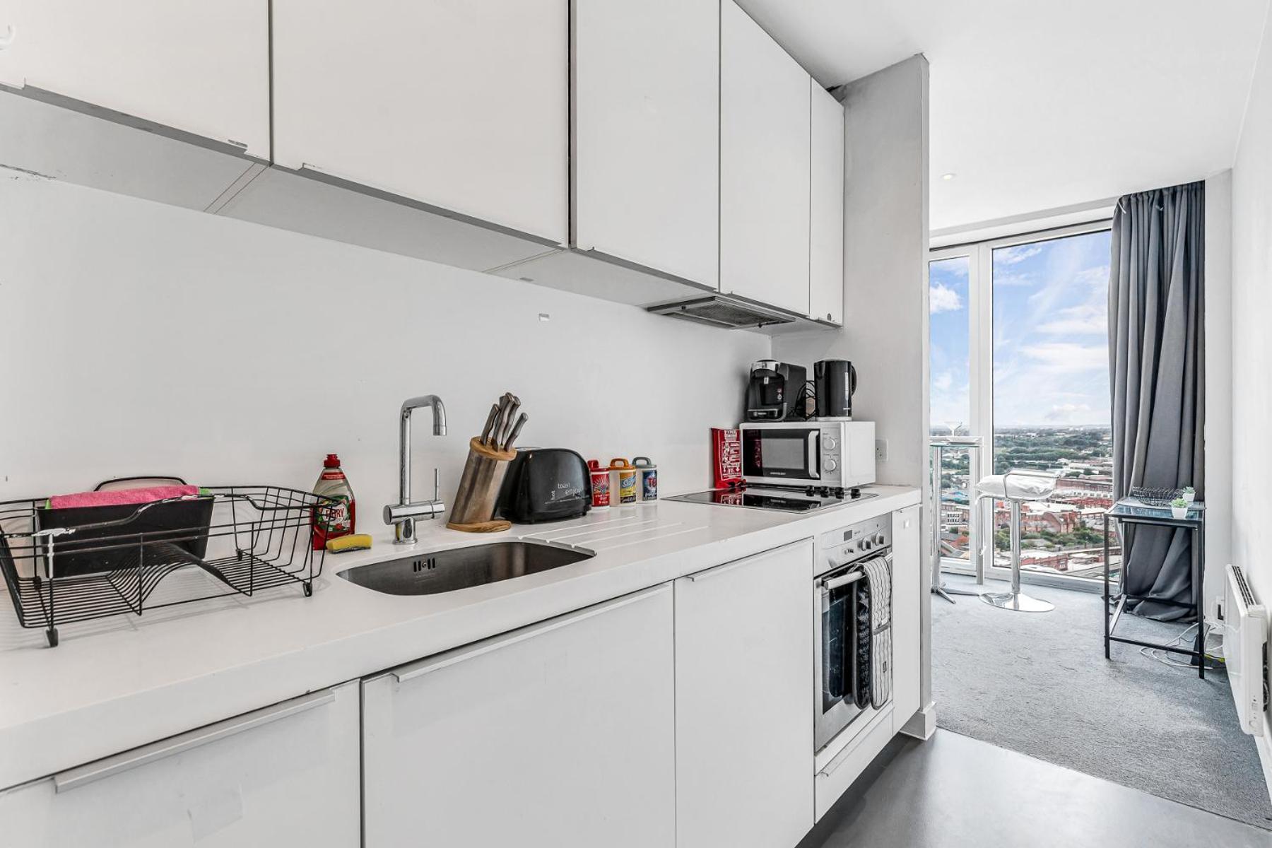 2-Bed Studio At The Heart Of Birmingham City Center Exterior photo